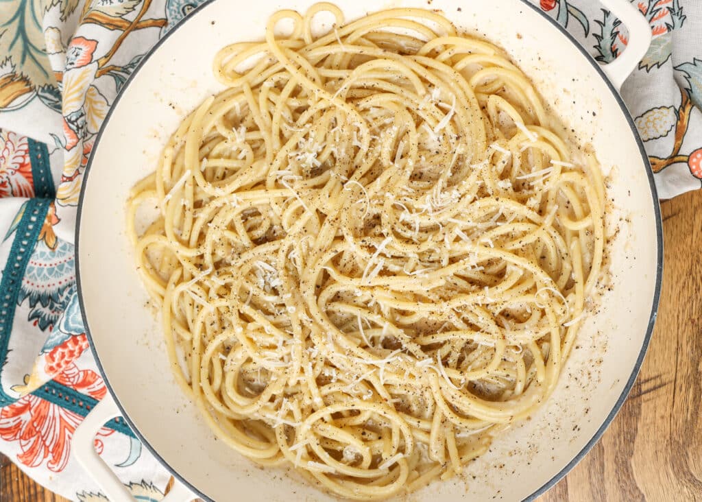 Easy Parmesan Pepper Pasta: Your Quick Weeknight Meal Solution