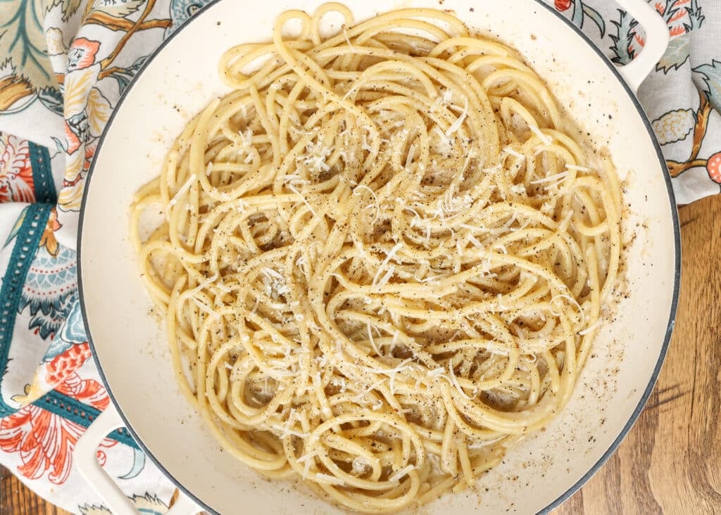 Mastering Parmesan Pepper Pasta: A Sublime Cacio e Pepe Riff